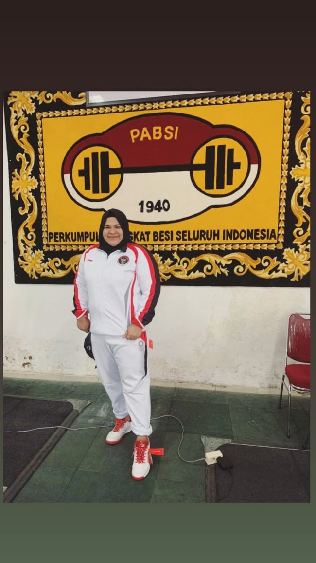 Nurul Akmal berbagi kisahnya kepada Wolipo awal mula menyukai dunia olahraga angkat besi. Alumnus SMAN 9 Tunas Bangsa, Banda Aceh itu tertarik pada angkat besi saat mulai studi di Universitas Abulyatama, Banda Aceh. Foto: ist.