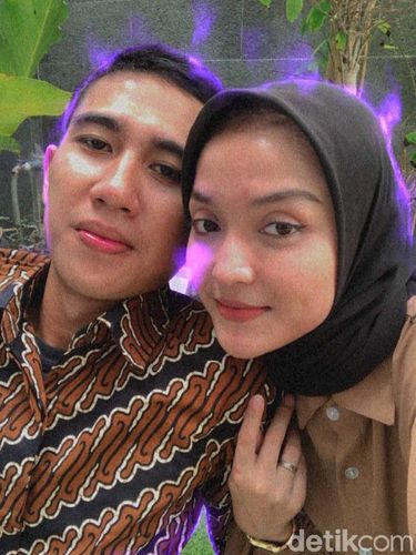 Pasangan Tiara dan Iqbal.