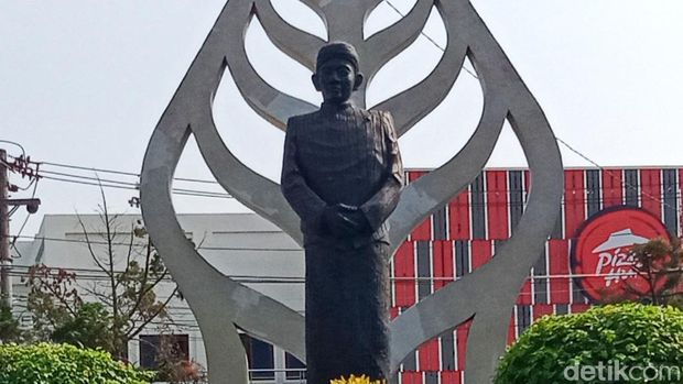 Patung dalang Ki Narto Sabdo