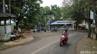 Mayoritas warga Colo yang berdampak karena PPKM darurat ini, karena perekonomian di sini mengandalkan wisata religi ya itu sekitar 80 persen warga kami terdampak, kata Kepala Desa Colo, Destari Andryasmoro. Foto: Dian Utoro Aji