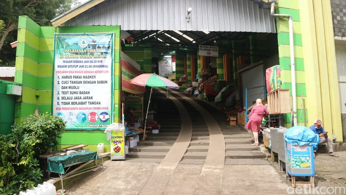 Suasana di kawasan wisata religi Sunan Muria di Desa Colo Kecamatan Dawe, Sabtu (10/7/2021).