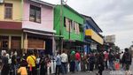 Duh! Antrean Isi Ulang Oksigen Tumpah Ruah, Jaga Jarak Diabaikan
