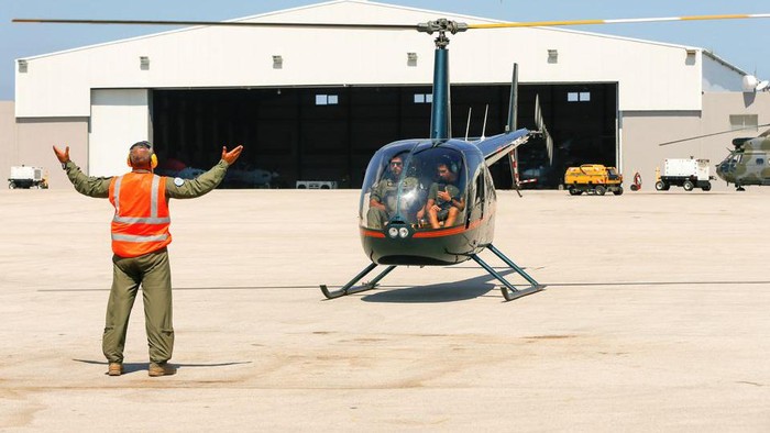 Tentara Lebanon Jajakan Sewa Helikopter