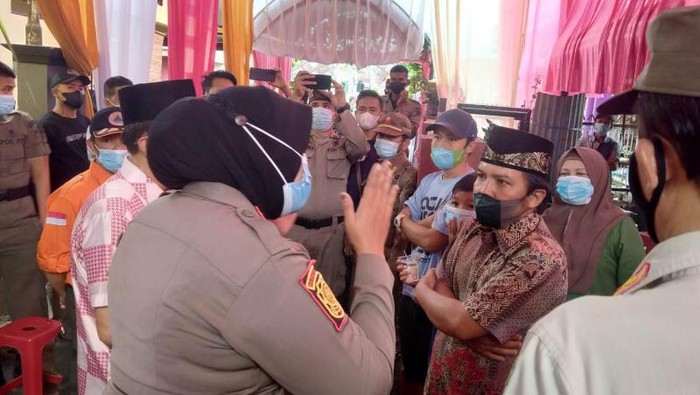Tim Satgas COVID-19 membubarkan 10 hajatan di Bengkulu (Antara Foto)