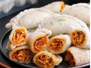 5 Tempat Jajan Cireng Kekinian Isi Ayam hingga Keju Lumer