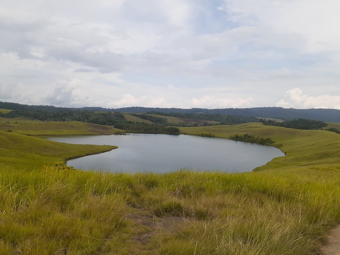 danau Love di Sentani