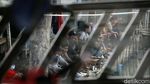 Duh, Warga Asyik Memancing Tanpa Prokes di Tengah PPKM Darurat