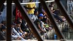 Duh, Warga Asyik Memancing Tanpa Prokes di Tengah PPKM Darurat