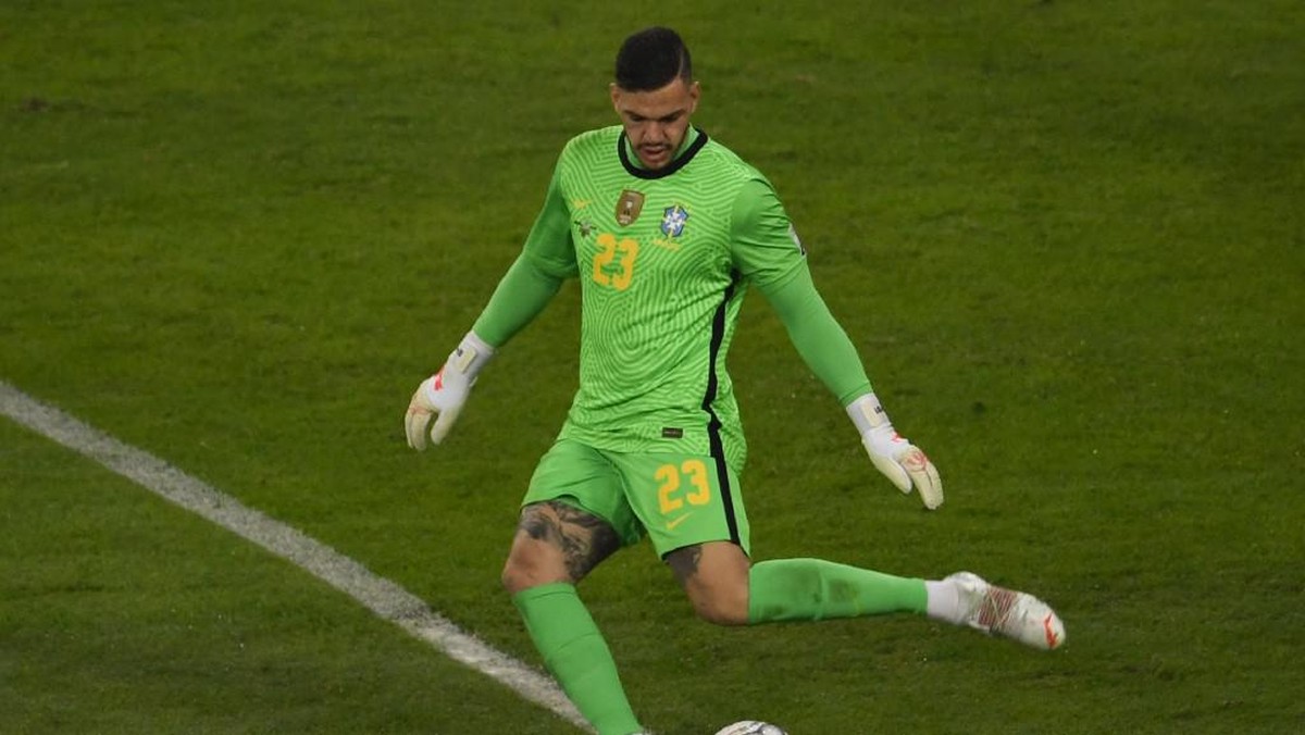 Ederson lagi-lagi kalah di final, Liga Champions lalu Copa America 2021 (AFP/MAURO PIMENTEL)