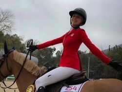 Ultah ke-23, Putri Steve Jobs Kian Cantik Menawan