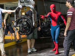 Ini yang Sebenarnya Terjadi di Balik Layar Film Keren Hollywood