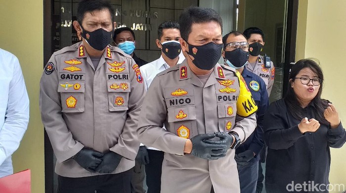 Warga Jatim diimbau tidak menggelar tradisi toron atau mudik ke Madura pada Hari Raya Idul Adha. Imbauan itu disampaikan Kapolda Jatim Irjen Nico Afinta.