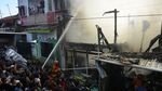 Pemukiman Padat Penduduk di Makassar Terbakar
