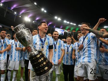 Foto: Para Juara di Lapangan Sepakbola Tahun 2021