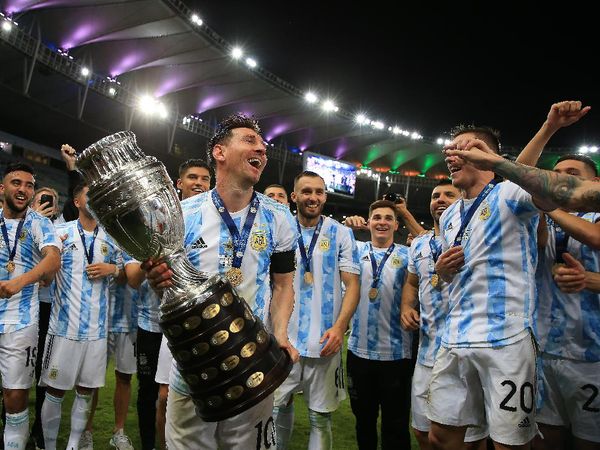 Foto: Para Juara di Lapangan Sepakbola Tahun 2021