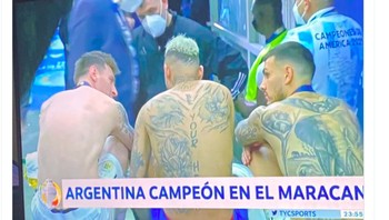 Usai pertandingan, Messi dan Neymar bahkan langsung nongkrong bareng. Foto: Twitter
