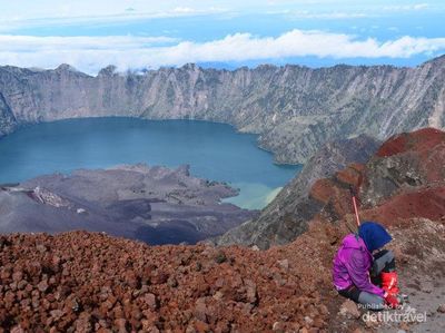 Cantiknya Rinjani yang Enggak Bikin Bosan