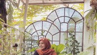 Hal tersebut diungkap oleh Nadia lewat Instagramnya. Menurutnya KDRT tersebut dilakukan Alfath tanpa sebab. Foto: Instagram @__nadiachristina