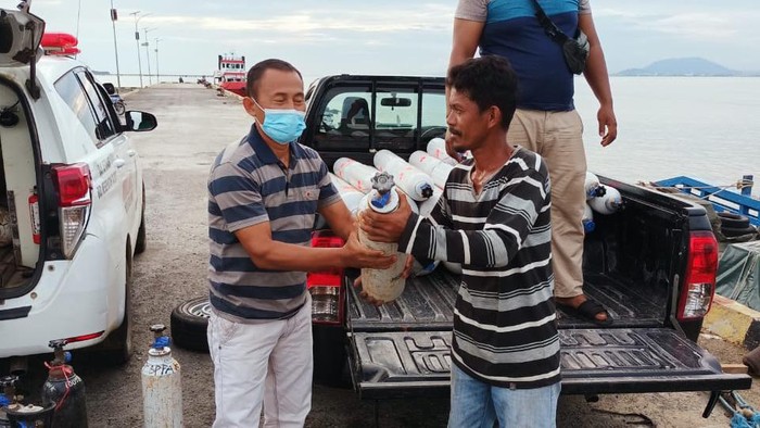 Pasokan Tabung Gas di Kepulauan Sebatik