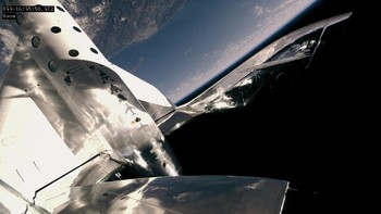 Setelah memisahkan diri dari VMS Eve, VSS Unity akan menyalakan mesin roketnya dan terbang dengan kecepatan 4.000 km/jam. Foto: Virgin Galactic