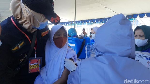 vaksinasi anak di surabaya