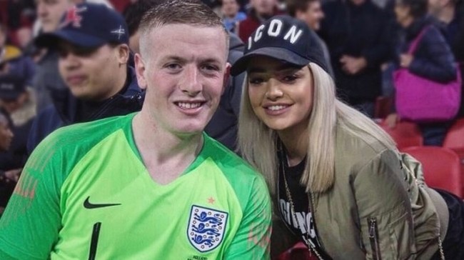 Tak kalah cantik dari WAGs timnas Italia, WAG timnas Inggris yang satu ini juga memiliki paras memukau. Megan Davison merupakan pasangan dari Jordan Pickford. Keduanya telah menikah dan memiliki seorang anak berusia 2 tahun. Foto: Instagram