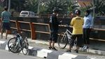 Warga Bekasi Isi PPKM Darurat dengan Bersepeda