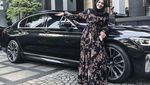 Kado Sedan Mewah BMW Seri 7 dari Atta Halilintar untuk Aurel Hermansyah