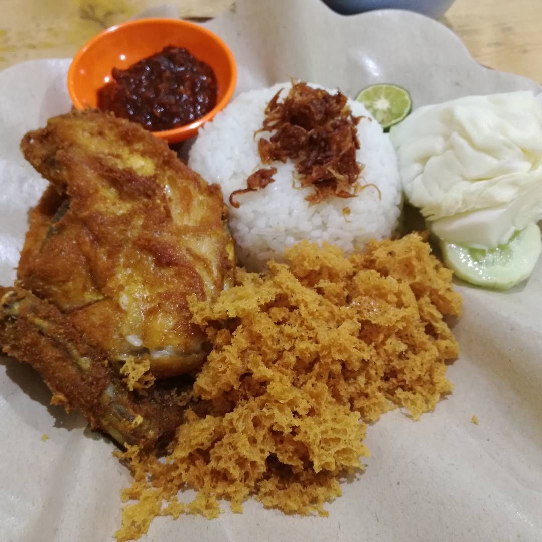 Ayam Kremes Renyah yang Enak