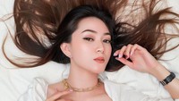 Ia disebut punya wajah cantik seperti asisten pribadi lainnya dari Hotman Paris. Foto: Instagram Beiby