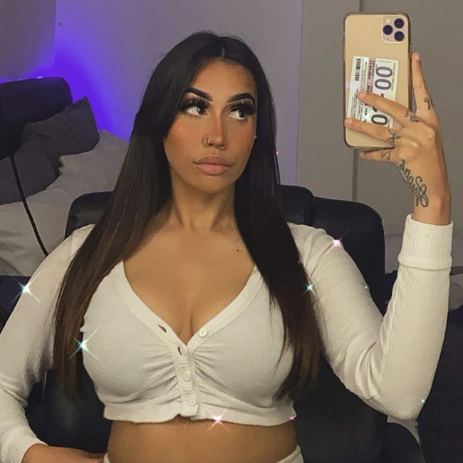 Angka tersebut memang tidak pasti karena tergantung dengan jam kerja yang tidak menentu. Dikatakan jika bayaran tertingginya adalah $544 (Rp 5,8 jutaan) untuk 13 jam dan paling kecil $255 (Rp 2,7) untuk delapan jam dalam sehari. Foto: Instagram @_spicytapatio