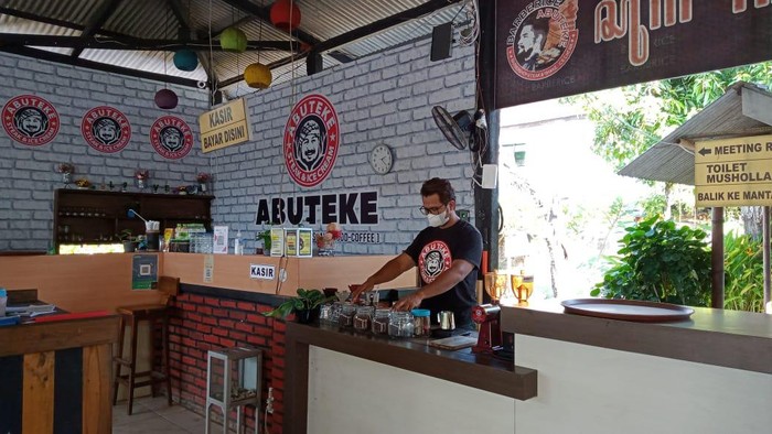 Dapur Aan untuk Warga Pacitan Jalani Warga Isoman