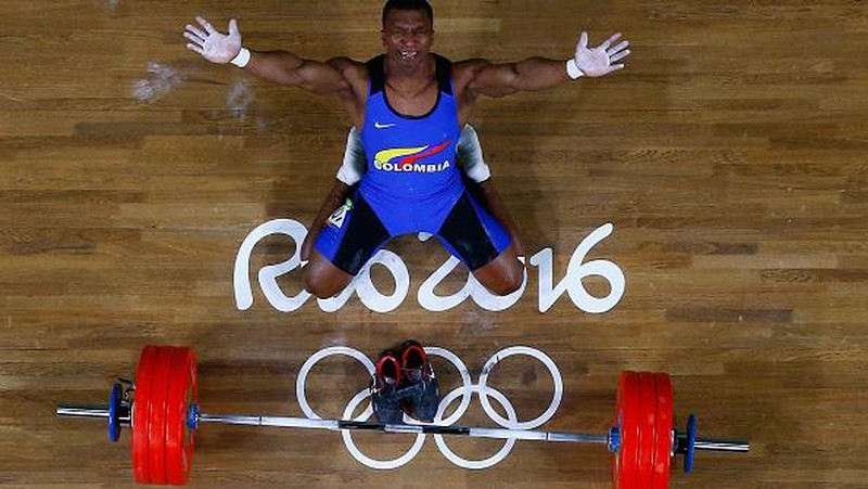 Olimpiade tak hanya ditunggu para Atlet, fotografer pun menunggu ajang ini untuk abadikan momen yang memukau mata. Berikut beragam foto memukau di Olimpiade Rio