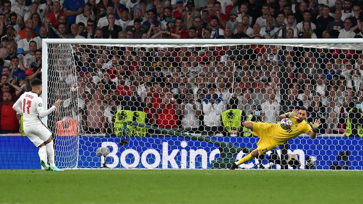 Gareth Southgate sepenuhnya mengambil tanggung jawab atas kegagalan Inggris di adu penalti (Foto: Getty Images/Paul Ellis - Pool)