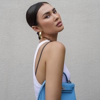 Pemalsuan opini, opiniku tentang film seri dan fashion show yang dicomot tidak lengkap, hanya sepenggal sepenggal. Direpost oleh banyak oknum yang bahkan tidak dikenal, digiring, diperluas, disambungkan dan diartikan sendiri. Yang sangat simpang dan sangat berbeda dari opiniku yang sesungguhnya, kata Michelle kepada Wolipop, Senin (12/7/2021). Foto: Dok. Instagram @michellehalim