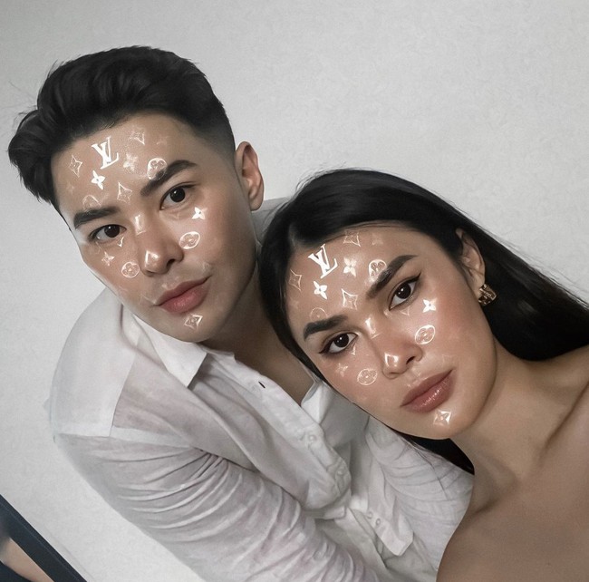 @indonesiabutuhfeminis mengingatkan pada Michelle Halim untuk tidak mudah mengucapkan kata-kata yang menyinggung kepada orang lain. Pasalnya dalam unggahannya Michelle sempat menyebut model Victoria’s Secret berpenampilan burik. “Jempol mudah banget ya ngatain orang lain. Emang kamu yang paling sempurna rasanya,” tulis @indonesiabutuhfeminis di unggahannya Senin (12/7/2021).Foto: Dok. Instagram @michellehalim