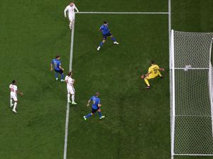 Gol Cepat Luke Shaw Tak Cukup Runtuhkan Mental Italia