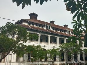 Lawang Sewu, Ikon Semarang yang Penuh Pesona