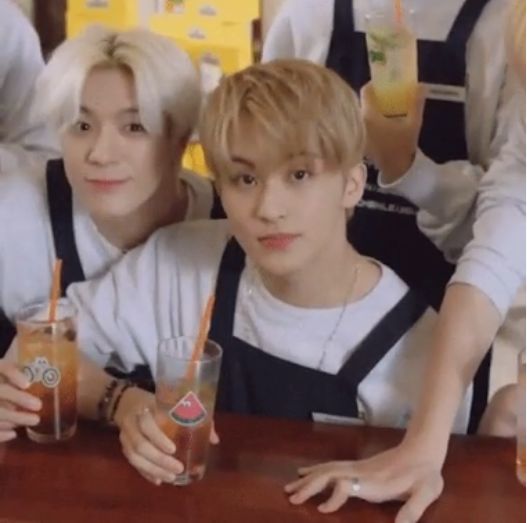 Mark NCT Doyan Makan Semangka Dicampur Nasi hingga Ham