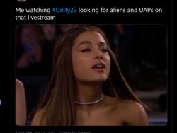 Richard Branson Terbang ke Luar Angkasa Jadi Bahan Meme Kocak