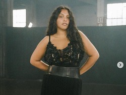 8 Potret Model Plus-Size Victorias Secret, Diprotes Selebgram Indonesia