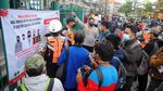Pemeriksaan STRP di Stasiun Bogor Bikin Antrean Penumpang Mengular