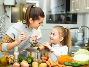 6 Pola Makan Ini Bantu Perkuat Daya Tahan Tubuh Si Kecil Saat Pandemi