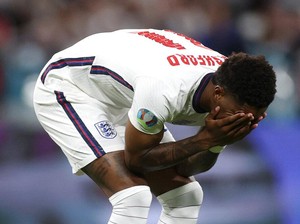 Gagal Penalti, Rashford Dikritik tapi Juga Dibela