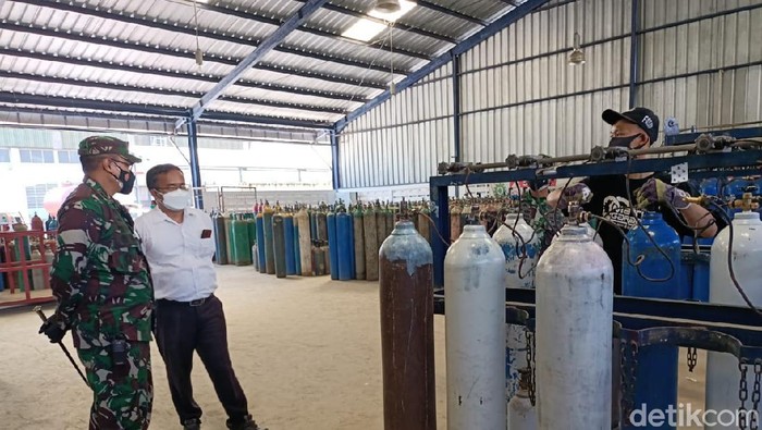 Satgas COVID-19 Karawang pastikan stok oksigen aman