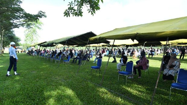 Serbuan vaksin COVID-19 turut digelar di markas pasukan elite TNI AU, Satbravo 90. Ditargetkan ada 10 ribu warga yang akan mengikuti (dok Dispenau)