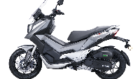 Dikutip dari laman Pandulaju, Wmoto Xtreme 150i ditawarkan dalam dua pilihan warna, abu-abu dan merah. Soal harga, skutik ini dibanderol mulai RM 9.588 atau setara Rp 33,2 juta. Foto: Dok. MForce Bike