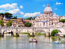 Vatikan Tawarkan Pizza With a View di St Peter Basilica, Penasaran?