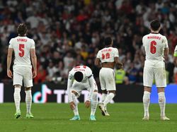 Inggris Gagal Juara Euro 2020, Momen Pilu untuk Ashley Cole