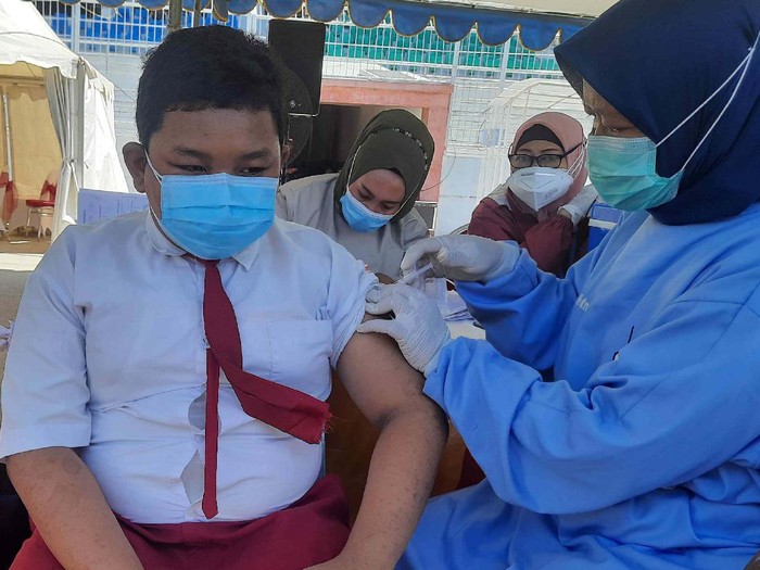 vaksin anak di surabaya